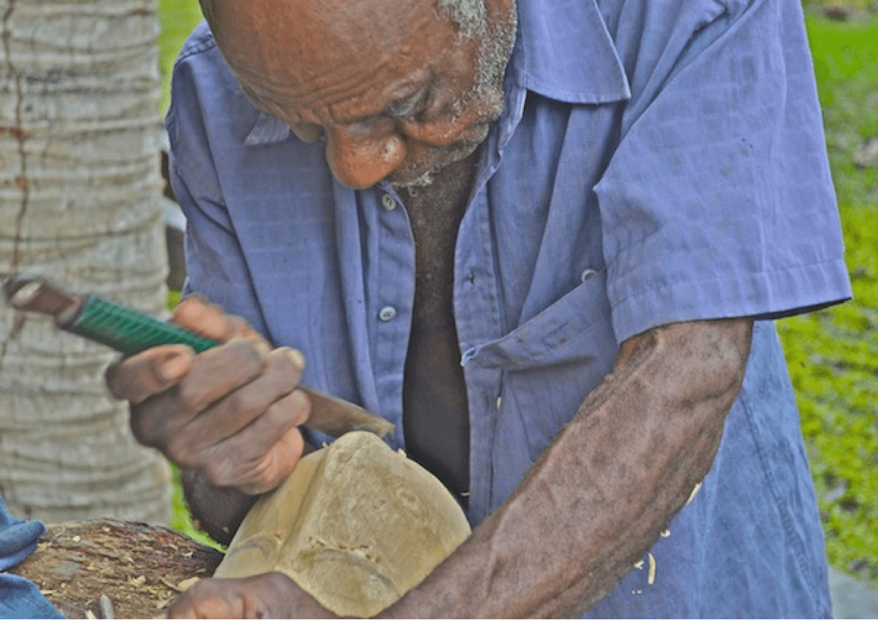 TO THE PNG CULTURAL EXPERTS