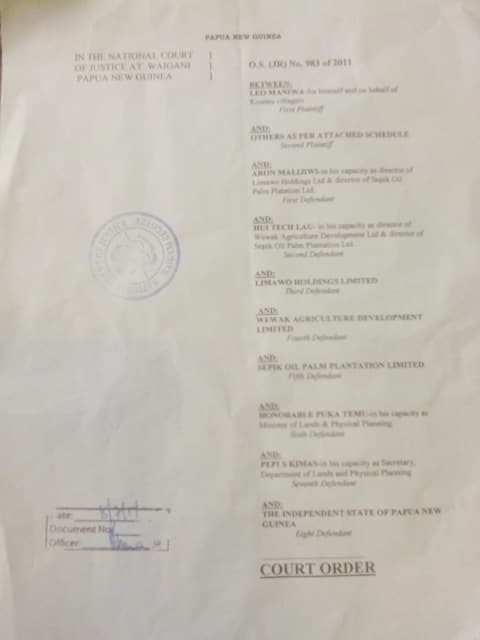 Minister Maru assists landowners to stop illegal logging and palm oil developer